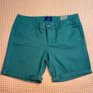 American Eagle AE Bermuda Shorts Olive Green